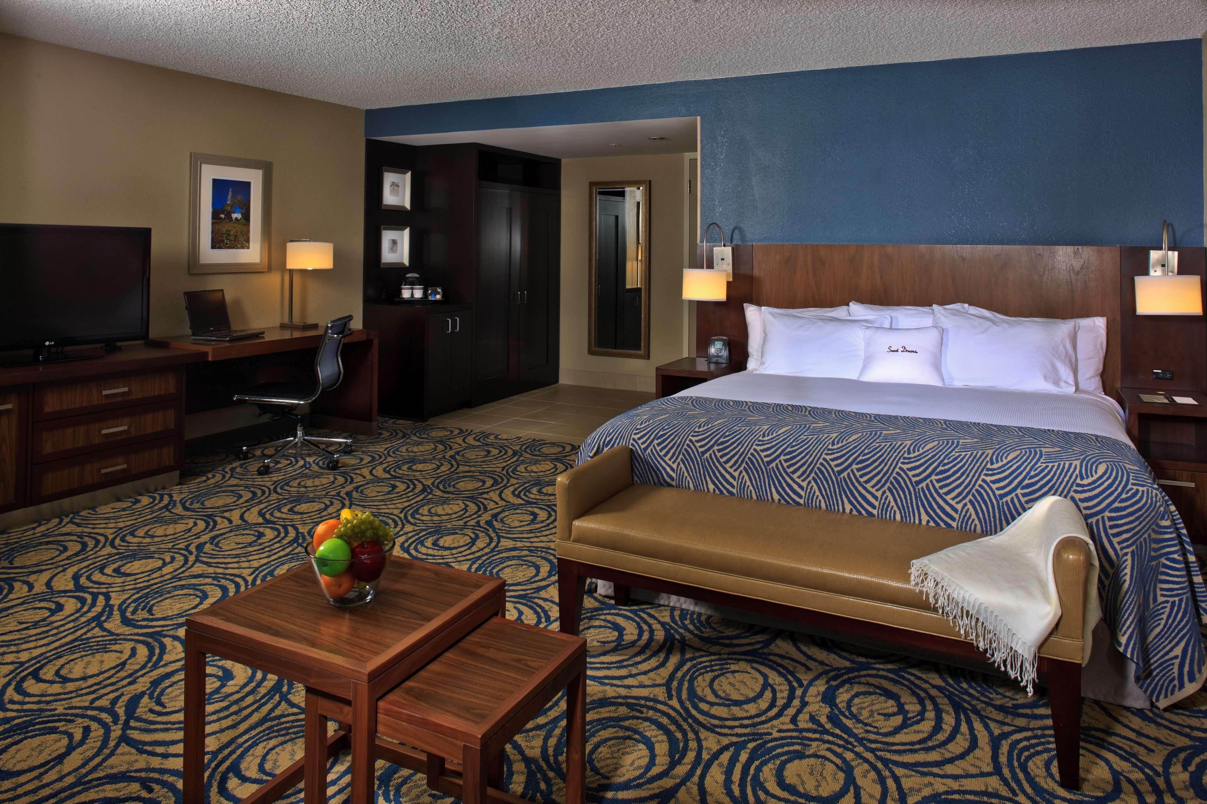 Doubletree By Hilton San Diego Del Mar Extérieur photo